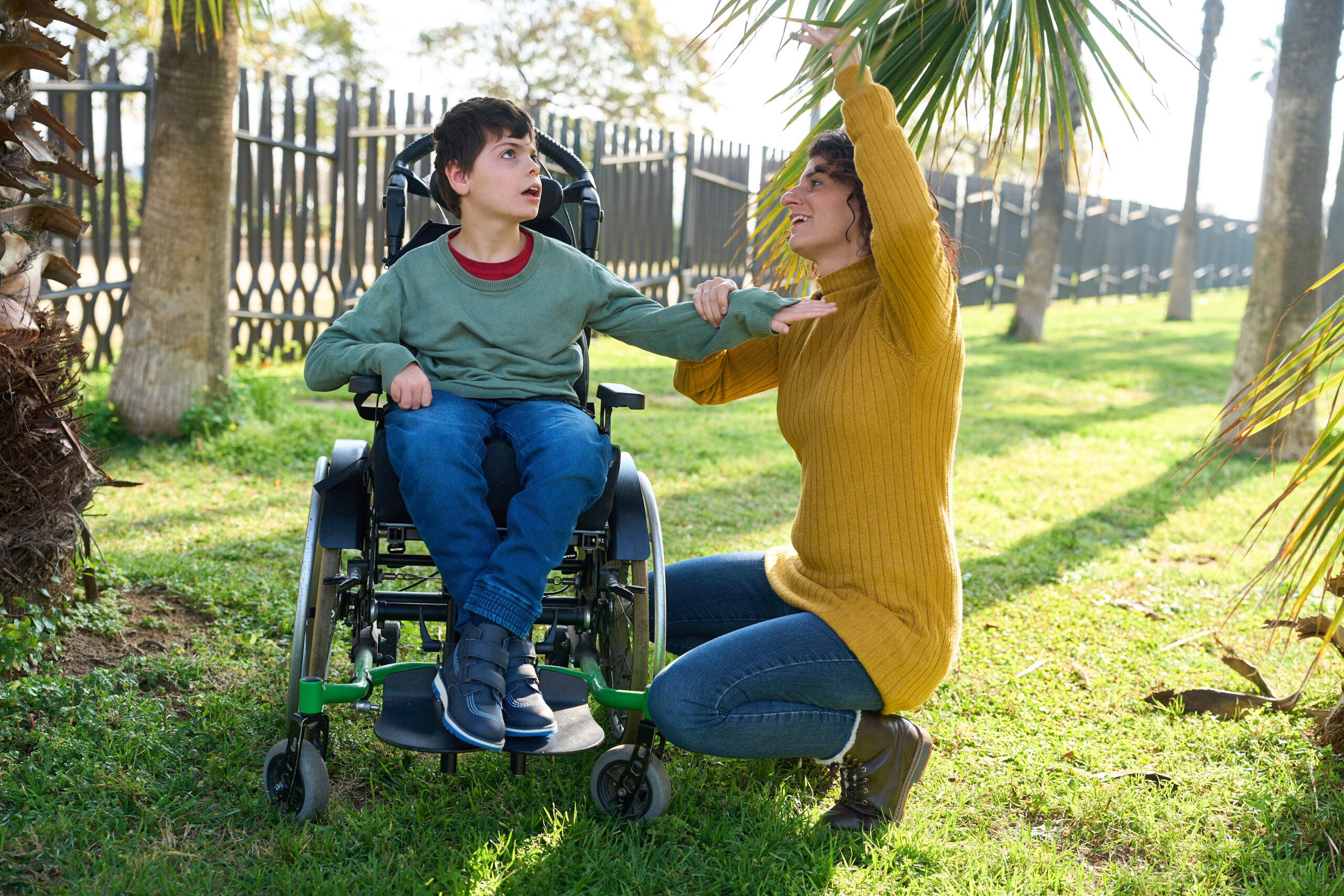 Pediatric Home Care Services In Bowie, MD with caregiver
