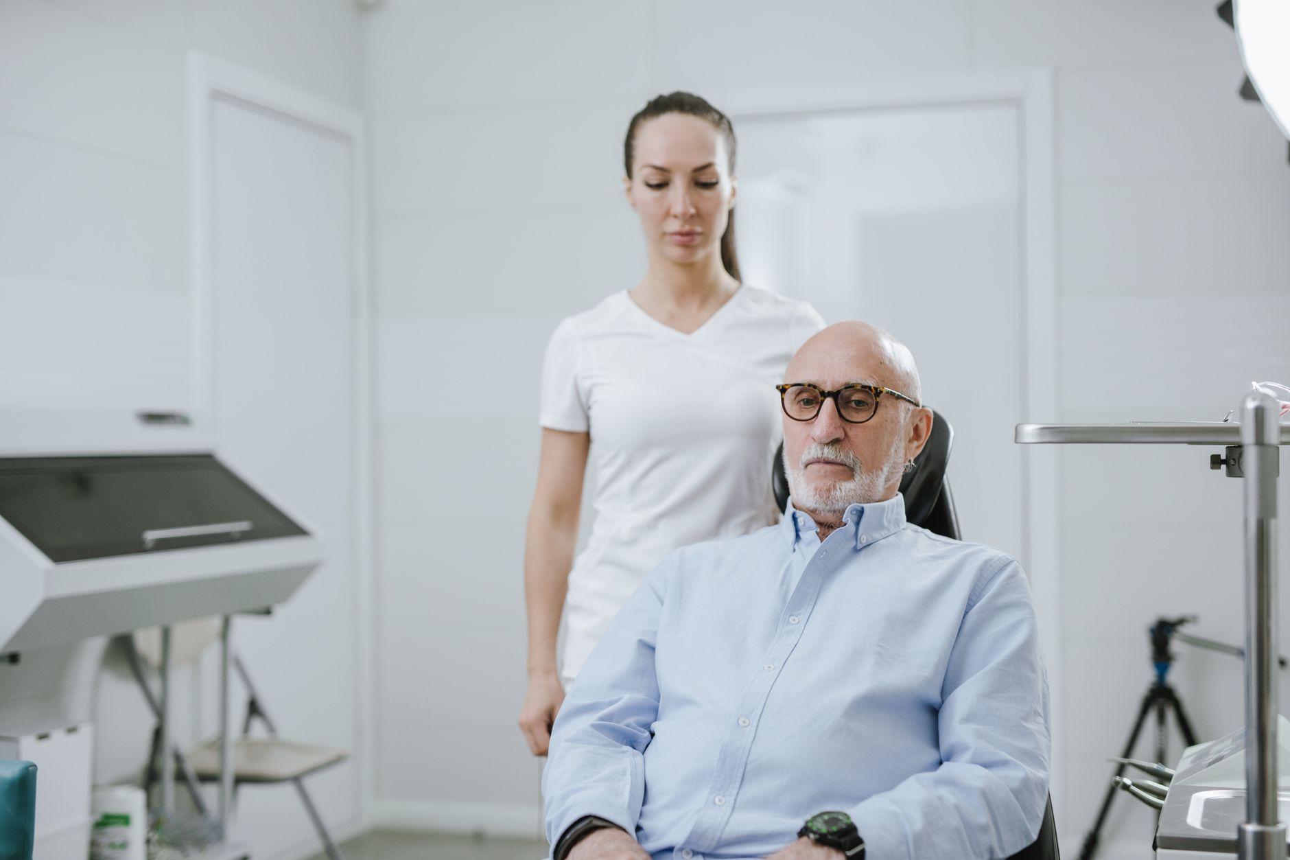 A skilled speech-language pathologist supporting a senior man in Sterling, VA
